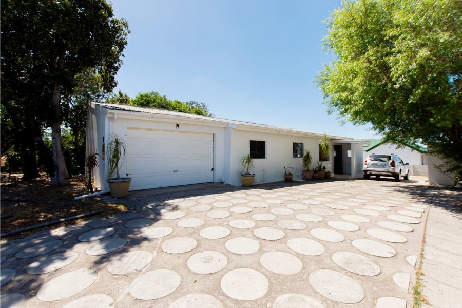 2 Bedroom Property for Sale in Velddrif Western Cape